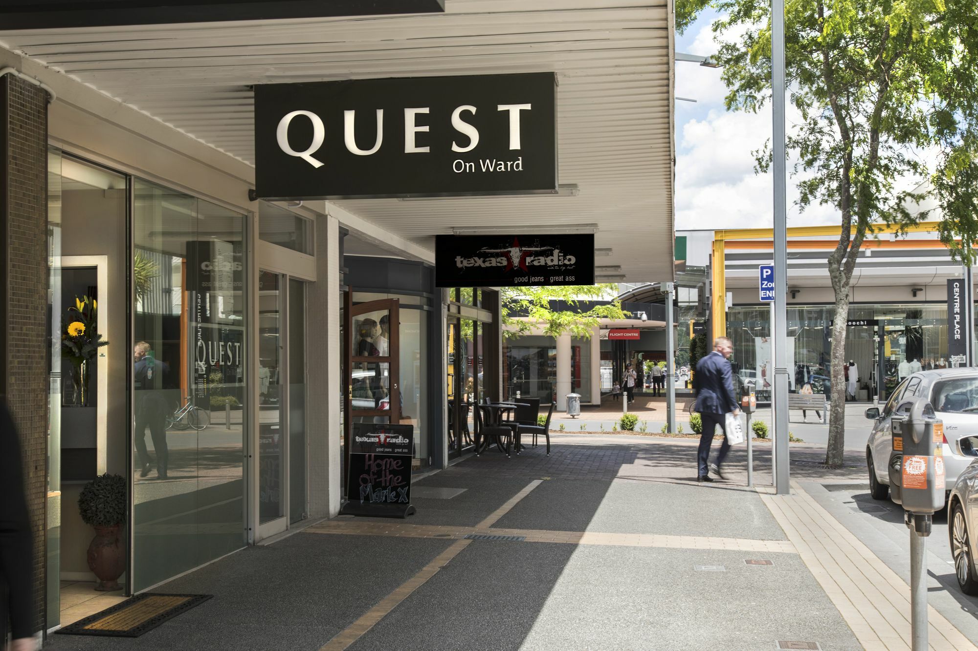 Quest On Ward Serviced Apartments Гамильтон Экстерьер фото